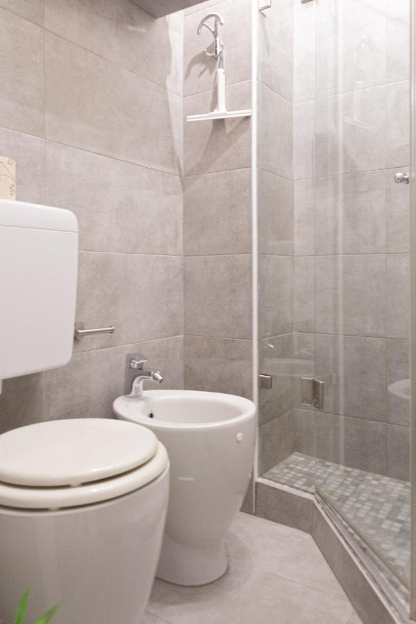 Bnbutler - Vigevano, 13 - A Due Passi Dalla Darsena Apartamento Milão Exterior foto